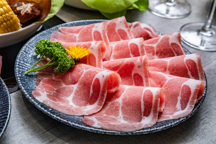 桃園市蘆竹區大明星頂流涮涮鍋|明星爭相預約!宛如高檔私人招待所,尊榮感十足套餐式頂級鍋物