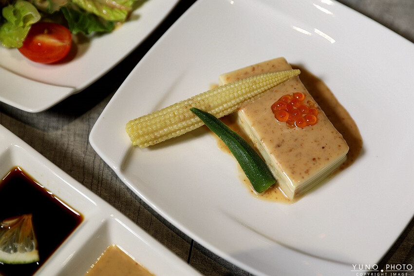 桃園市蘆竹區私人招待所等級!隱藏版頂級活體海鮮鍋物 明星藝人最愛|大明星頂流涮涮鍋(桃園南崁火鍋)