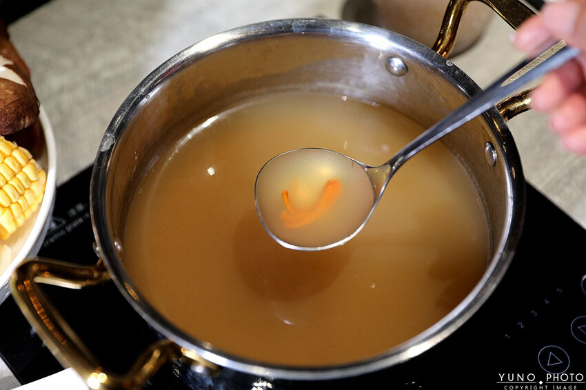 桃園市蘆竹區私人招待所等級!隱藏版頂級活體海鮮鍋物 明星藝人最愛|大明星頂流涮涮鍋(桃園南崁火鍋)