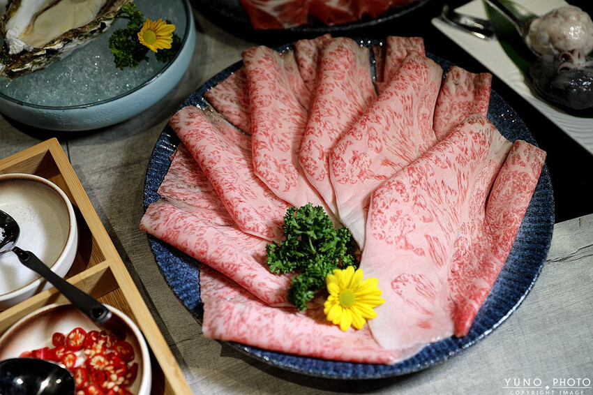 桃園市蘆竹區私人招待所等級!隱藏版頂級活體海鮮鍋物 明星藝人最愛|大明星頂流涮涮鍋(桃園南崁火鍋)