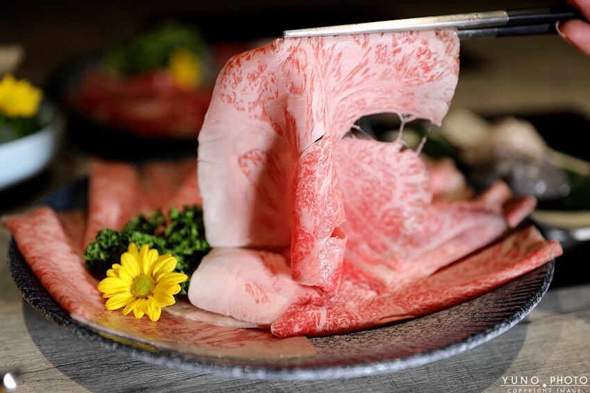 桃園市蘆竹區私人招待所等級!隱藏版頂級活體海鮮鍋物 明星藝人最愛|大明星頂流涮涮鍋(桃園南崁火鍋)