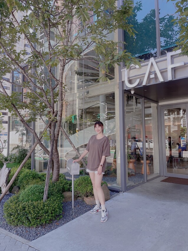 CAFE STAY|旅人咖啡新品牌,獨棟玻璃屋設計美翻 餐點好吃又好拍,近風禾公園 桃園美食