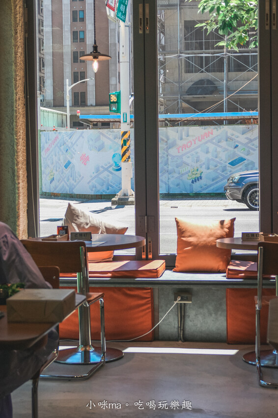 CAFE STAY|旅人咖啡新品牌,獨棟玻璃屋設計美翻 餐點好吃又好拍,近風禾公園 桃園美食