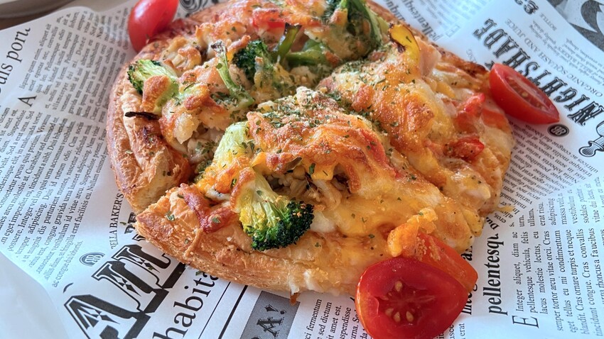 新北市土城區土城景觀餐廳 我們的家休閒小棧 Our Home 近捷運永寧站 桐花步道 寵物友善 水晶教堂 莊園草坪 小小廚師體驗