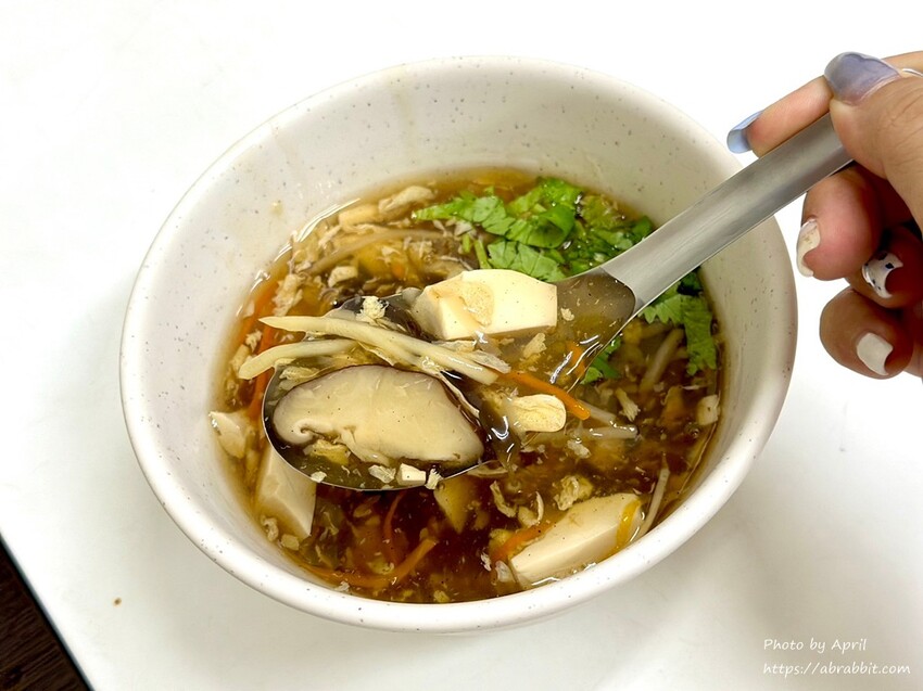 台中市北區高雄蚵仔麵線-中國醫周邊美食,GOOGLE評論4.1顆星