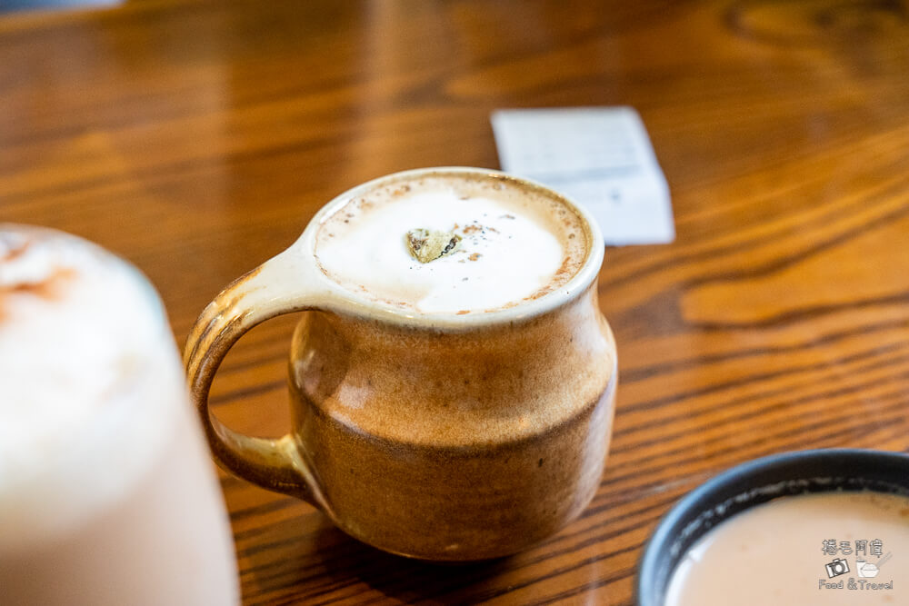 高雄鹽埕咖啡廳新選擇推薦！《咖啡打擾了茶》香料奶茶與咖啡的浪漫衝撞