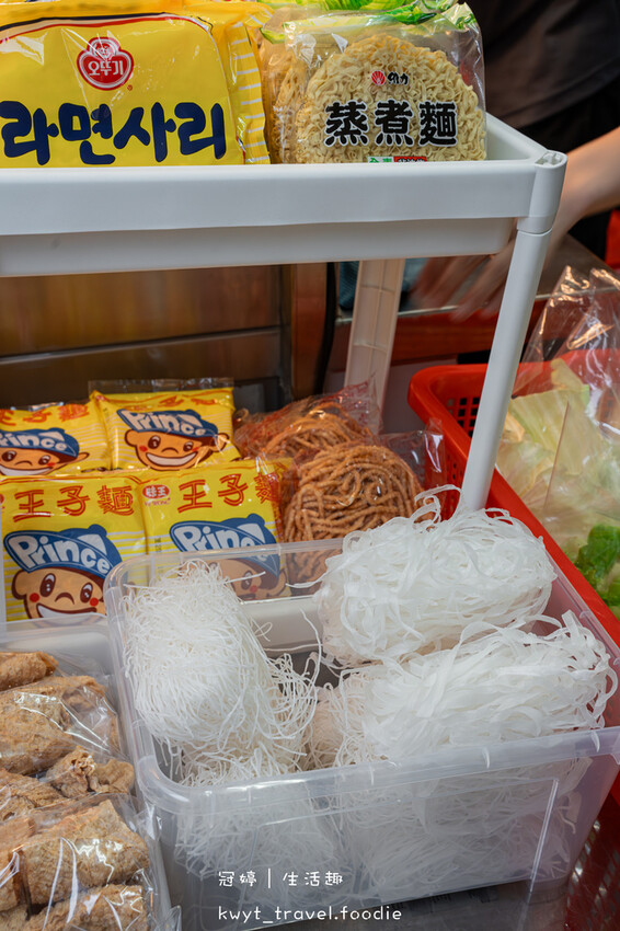 點點辣_一滴不剩醇厚白湯,板橋滷味推薦,火侯時間淬鍊白湯滷味