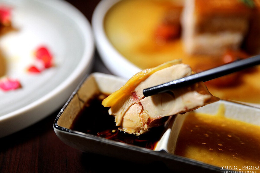 桃園市中壢區嗑私廚不必再湊人啦！色香味俱全無菜單台菜料理 一人只要880元｜燦 台菜私廚(桃園中壢美食推薦)