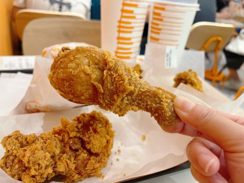 台北市中正區從早排到晚也一定要吃的美式炸雞｜Popeyes Chicken 大力水手炸雞，台灣第間分店就在台北，不用搭飛機也能吃