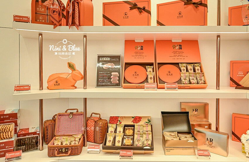 法布甜台中逢甲店，台中檸檬塔推薦，還有花朵千層可頌蛋塔、北海道生乳霜淇淋 @Nini and Blue  玩樂食記