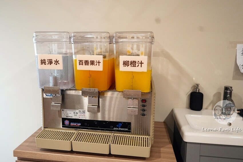 台中市太平區太平學區內熱門無人拉麵店，24小時營業吃宵夜超方便，配菜爽爽加、飲料喝到飽!韓湯匙無人拉麵 24 Hours 勤