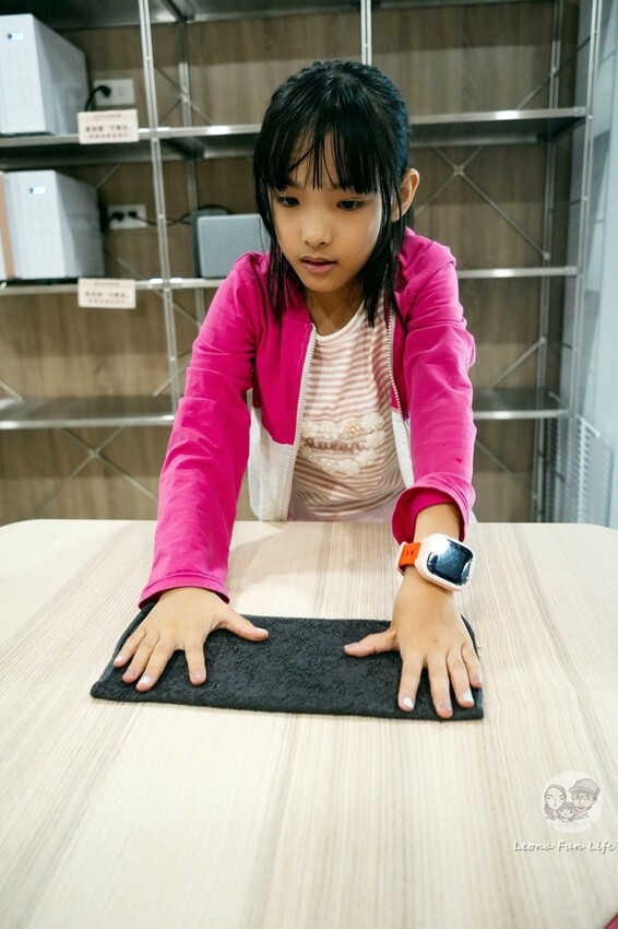 台中市太平區太平學區內熱門無人拉麵店，24小時營業吃宵夜超方便，配菜爽爽加、飲料喝到飽!韓湯匙無人拉麵 24 Hours 勤