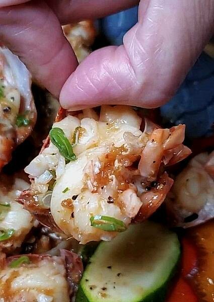 蒜蒸活波龍-燦台菜私廚 (4).jpg