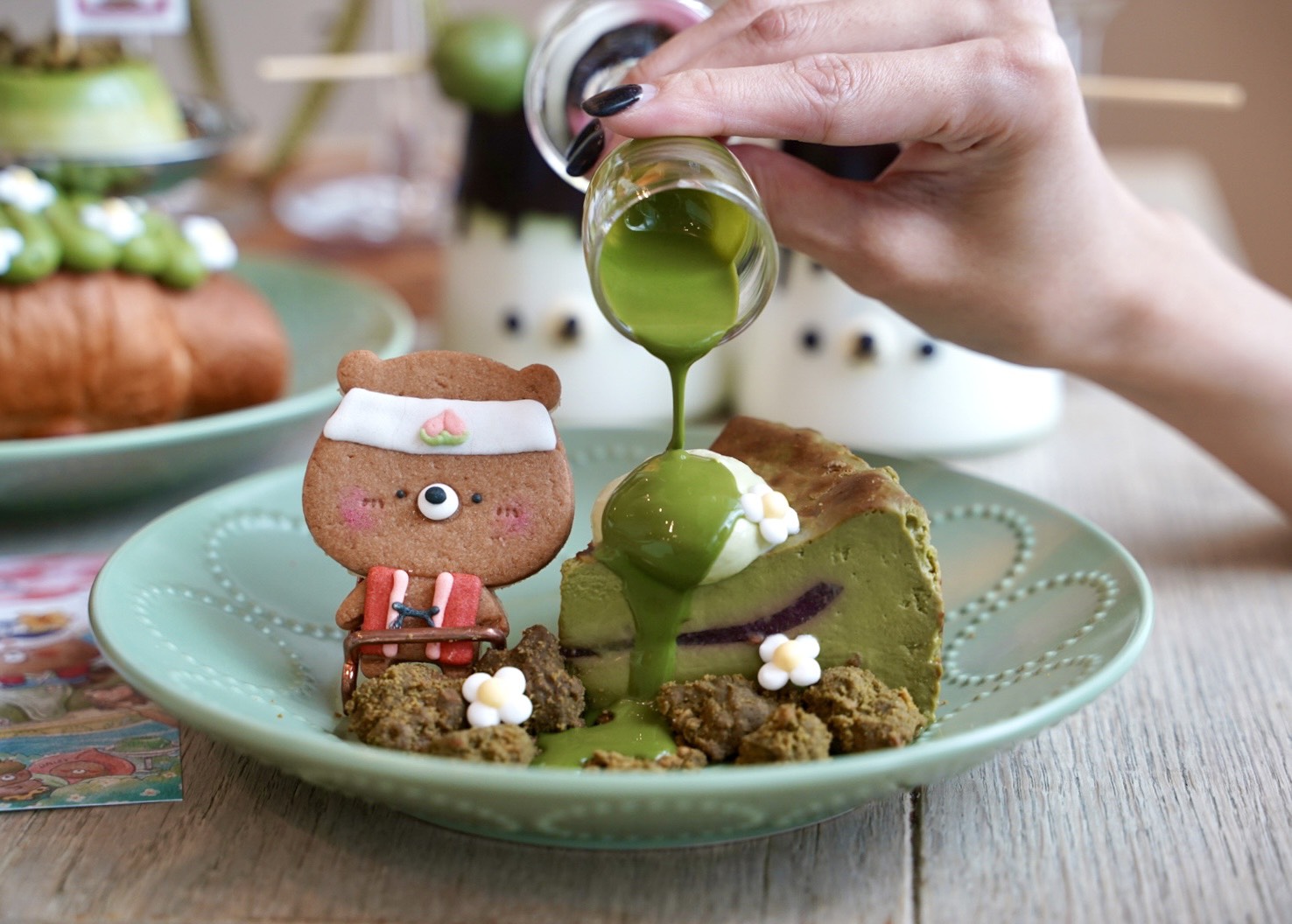 【雛菊見DAISY HOUSE】全台最浮誇、最夢幻的芭菲杯就在這！全新季節甜點「抹茶童話・桃太郎物語」每一樣都超好拍照，抹茶控快收藏～台中約會餐廳推薦 - 阿華田的美食日記