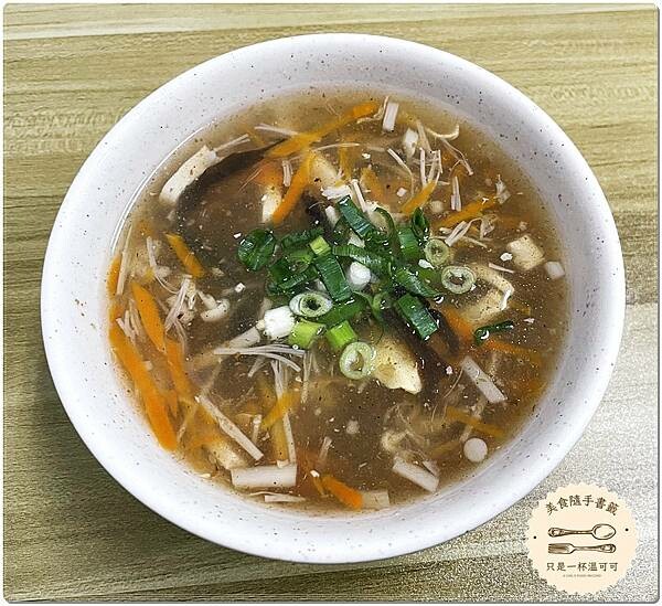 ［台北行天宮］筵餃手工水餃－台北中山巷弄裡的上班族美食小吃