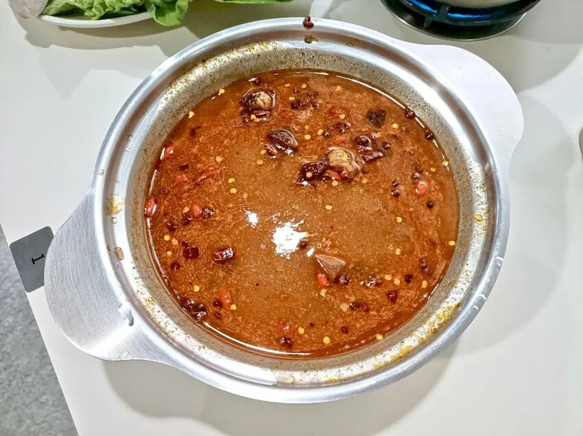 板橋火鍋新開店！新埔捷運站「來吧吃鍋」野菜 滷肉飯吃到飽。