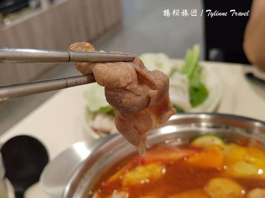 新北市板橋區【新北美食】來吧吃鍋，自助小火鍋吃到飽 | 12種湯底自由挑選 | 新鮮蔬菜營養均衡無限供應 | 板橋火鍋美食推薦