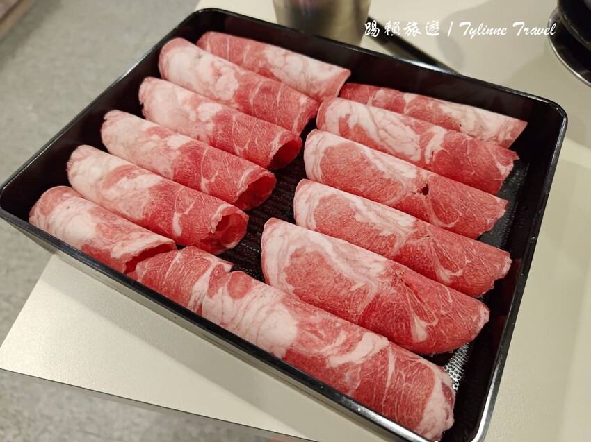 新北市板橋區【新北美食】來吧吃鍋，自助小火鍋吃到飽 | 12種湯底自由挑選 | 新鮮蔬菜營養均衡無限供應 | 板橋火鍋美食推薦