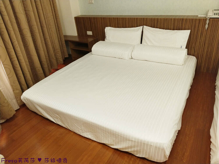 屏東縣琉球鄉小琉球民宿【亮晶晶民宿】熱鬧市區街道上吃喝玩樂超方便！乾淨素雅和室房型適合親子家庭│小琉球包棟民宿