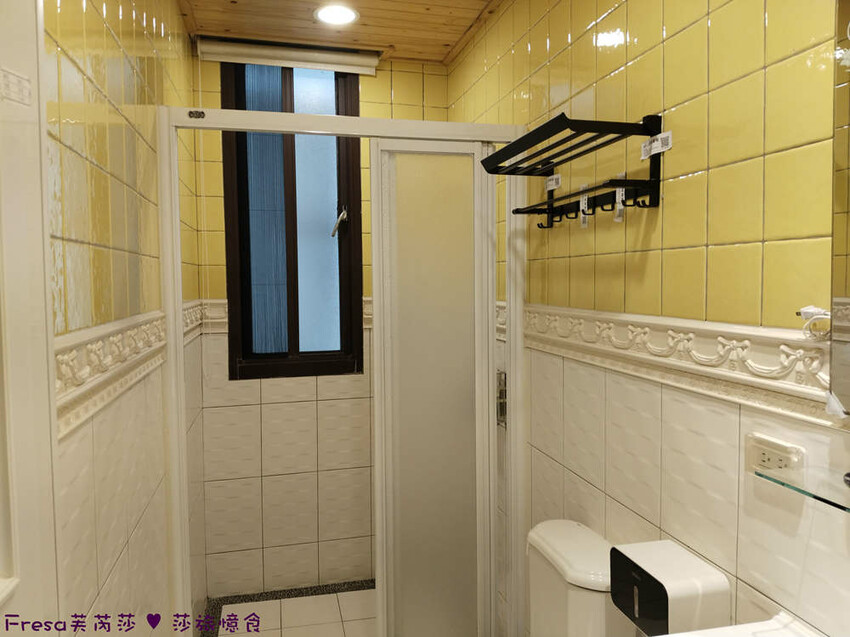 屏東縣琉球鄉小琉球民宿【亮晶晶民宿】熱鬧市區街道上吃喝玩樂超方便！乾淨素雅和室房型適合親子家庭│小琉球包棟民宿