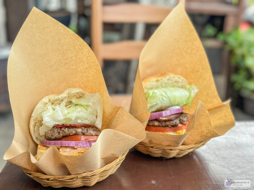 花蓮縣玉里鎮美食限定營業特色漢堡店！純手作肉餅，厚實美味，料理豐富。