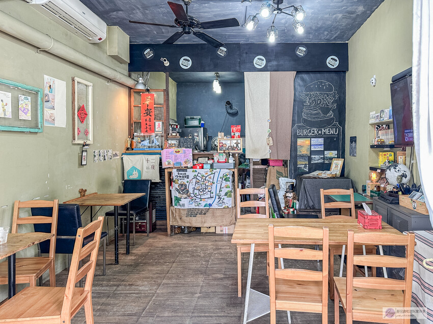 花蓮縣玉里鎮美食限定營業特色漢堡店！純手作肉餅，厚實美味，料理豐富。