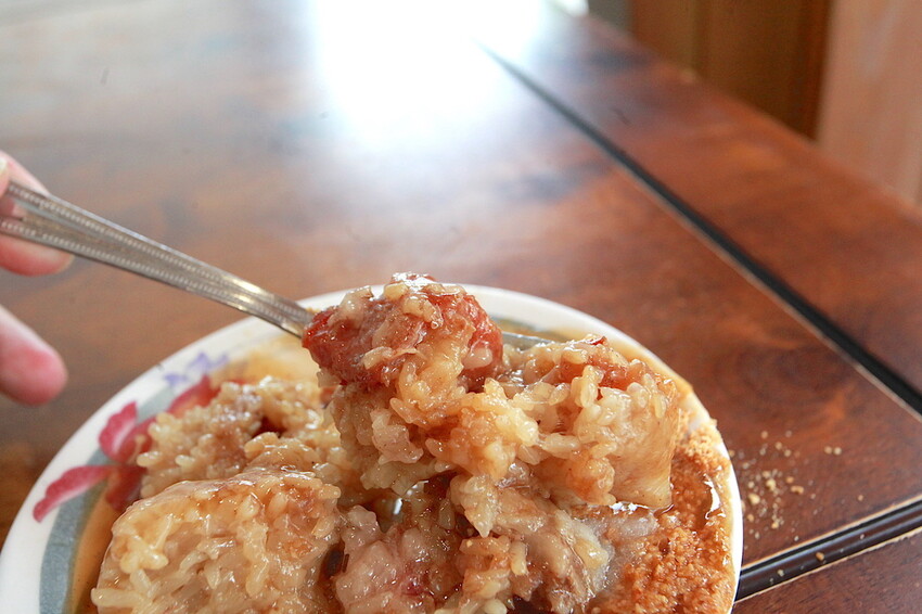 高雄市前鎮區吃。高雄美食|前鎮區。「甲仙碗粿肉粽(阿歪碗粿)」勞工公園周遭美食,Goole有724則評論獲得4.4顆星,因