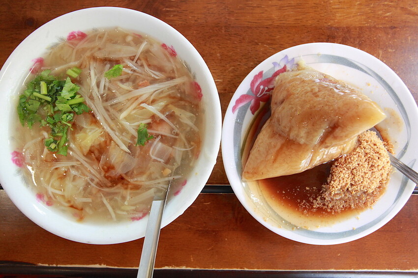 高雄市前鎮區吃。高雄美食|前鎮區。「甲仙碗粿肉粽(阿歪碗粿)」勞工公園周遭美食,Goole有724則評論獲得4.4顆星,因