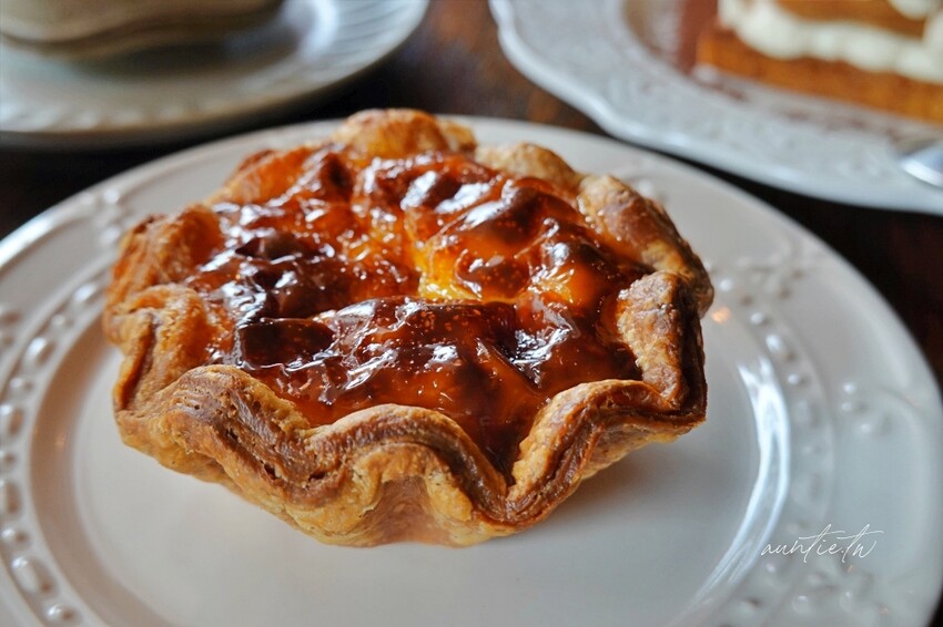 台北市中正區【台北】古亭｜隅咖啡，復古理髮廳優雅老派咖啡廳，還有偶而出現的隱藏版甜點喔！