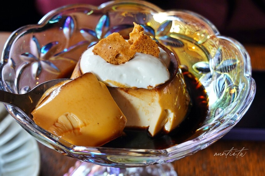 台北市中正區【台北】古亭｜隅咖啡，復古理髮廳優雅老派咖啡廳，還有偶而出現的隱藏版甜點喔！