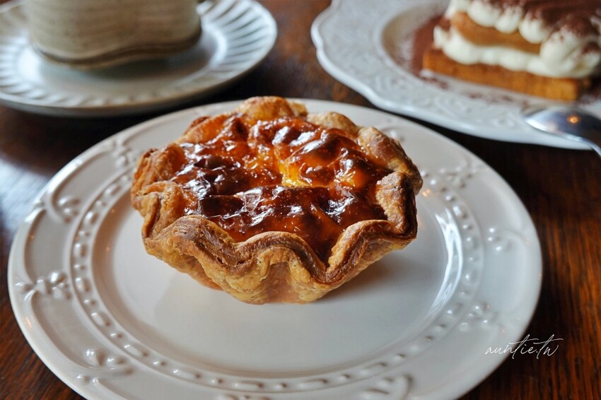 台北市中正區【台北】古亭｜隅咖啡，復古理髮廳優雅老派咖啡廳，還有偶而出現的隱藏版甜點喔！