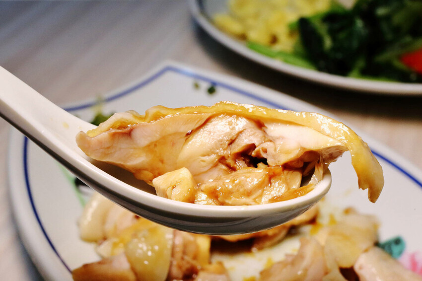 新莊超好吃海南雞飯推薦!好吃雞海南雞飯,雞肉鮮嫩多汁、金黃米