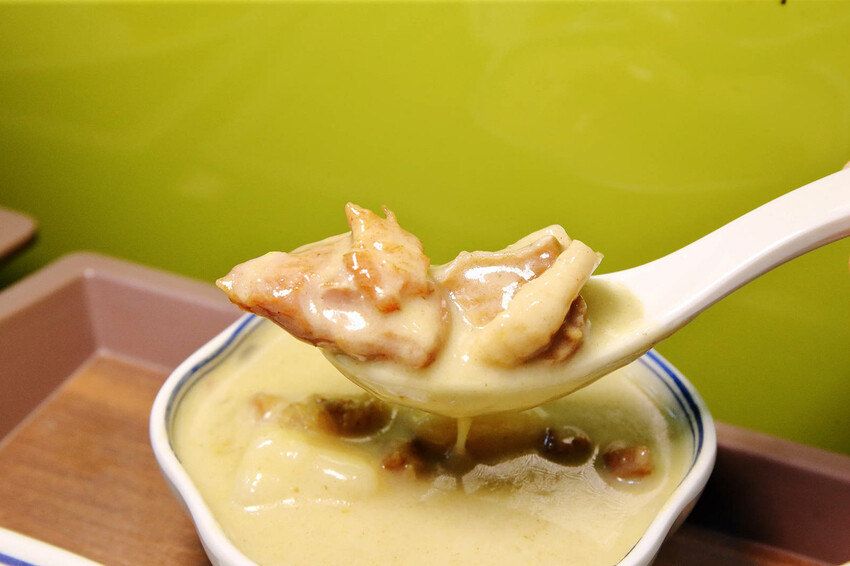 新莊超好吃海南雞飯推薦!好吃雞海南雞飯,雞肉鮮嫩多汁、金黃米