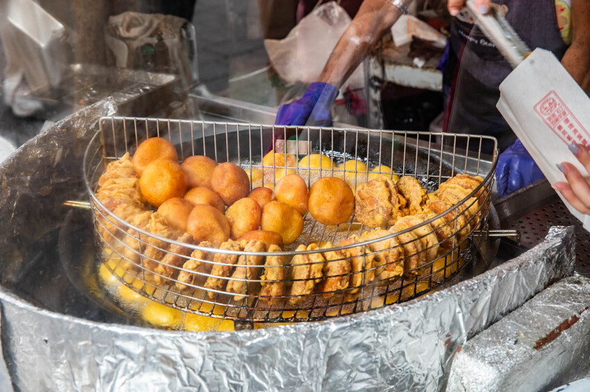 台南市中西區台南林家茂子白糖粿｜大排長龍古早味散步點心，六十年歷史白糖粿老攤