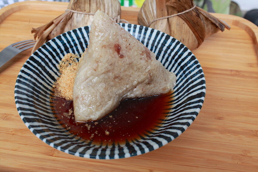 高雄市前鎮區吃。高雄美食|前鎮區。「柏村肉粽肉羹專賣店」勞工公園周遭美食,端午節將至應景一下,用料豐富CP值偏高美