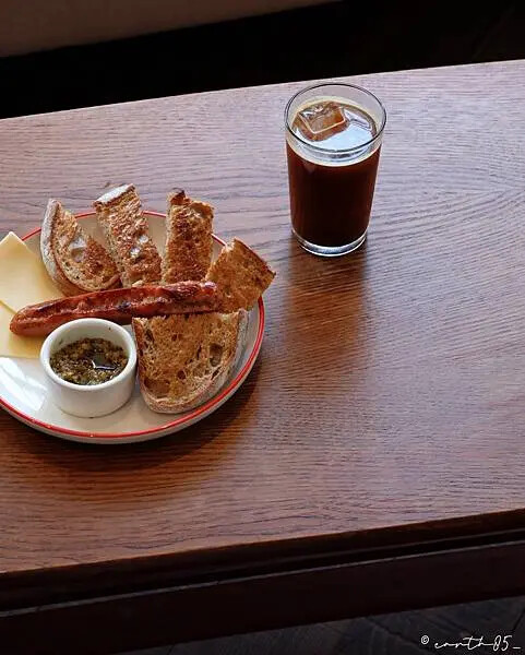 [ 台中美食 ] longhouse coffee shop