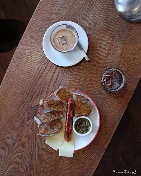 [ 台中美食 ] longhouse coffee shop