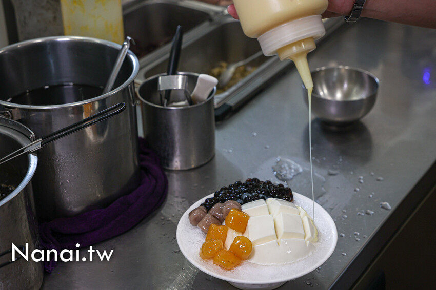 員林這家芋頭給得超霸氣尬上鴛鴦豆腐酪超獨特!