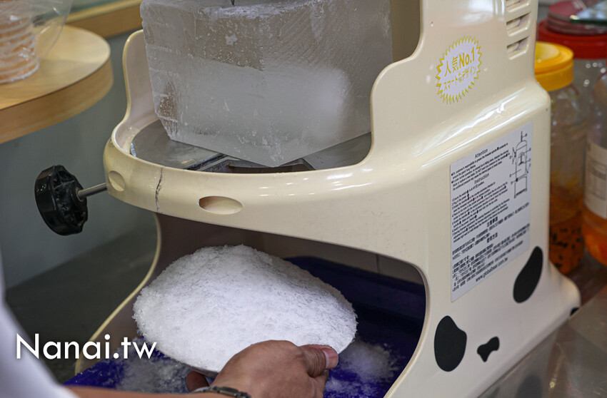 員林這家芋頭給得超霸氣尬上鴛鴦豆腐酪超獨特!