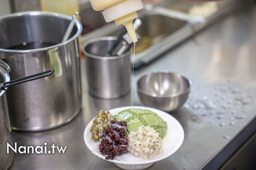 員林這家芋頭給得超霸氣尬上鴛鴦豆腐酪超獨特!