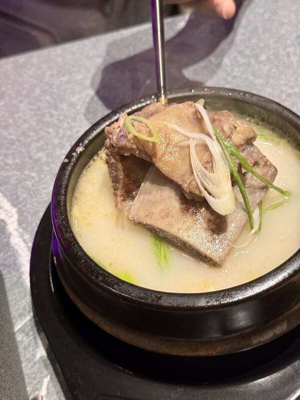 台灣 ｜台北 ｜大巨蛋新店「紫木槿韓餐酒館」，築間新品牌高CP值的韓式餐酒館。（國父紀念館美食/大巨蛋美食）