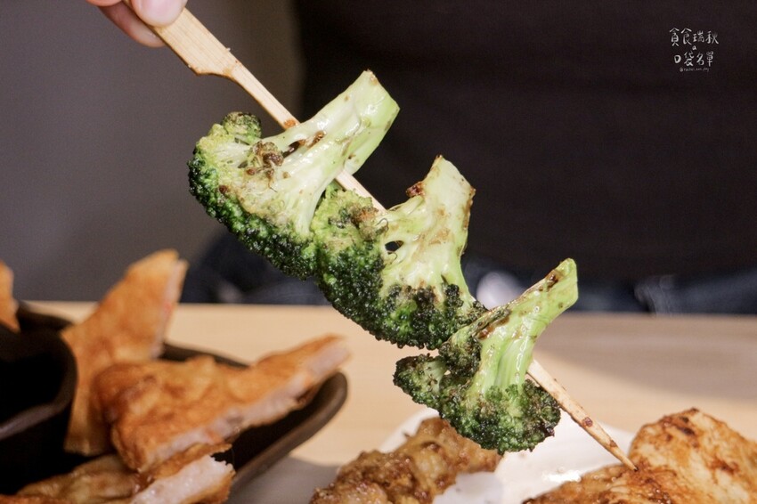 台中西屯|逢甲商圈美食~十年神醬、高CP值居酒屋!一手串燒一 台中西屯|逢甲商圈美食~十年神醬、高CP值居酒屋!一手串燒一