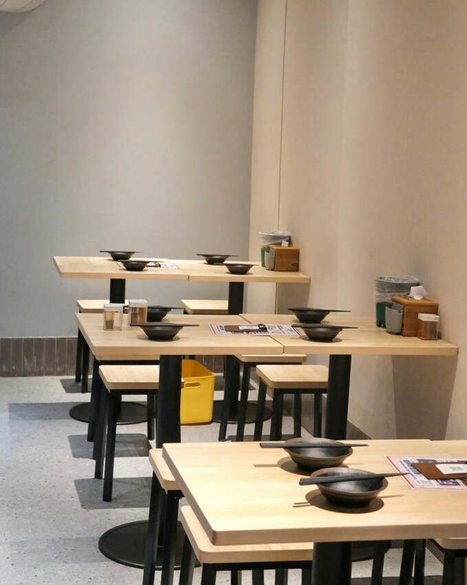 柒息地串燒居酒屋 ｜台中逢甲人氣銅板價串燒店，每串最低15元加碼泡菜免費續! - 肉依小姐吃什麼