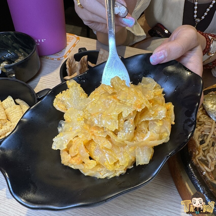 新竹縣竹東鎮100%原肉平價牛排+豐富自助吧吃到飽只要190元起！290元就可以吃到三種肉肉排餐+麵條無限續免費！--跟著踢小米吃喝玩樂趣