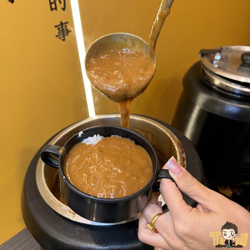 新竹縣竹東鎮100%原肉平價牛排+豐富自助吧吃到飽只要190元起！290元就可以吃到三種肉肉排餐+麵條無限續免費！--跟著踢小米吃喝玩樂趣