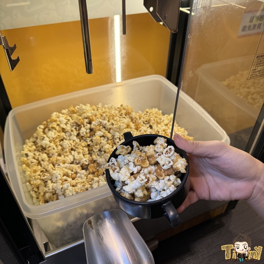 新竹縣竹東鎮100%原肉平價牛排+豐富自助吧吃到飽只要190元起！290元就可以吃到三種肉肉排餐+麵條無限續免費！--跟著踢小米吃喝玩樂趣