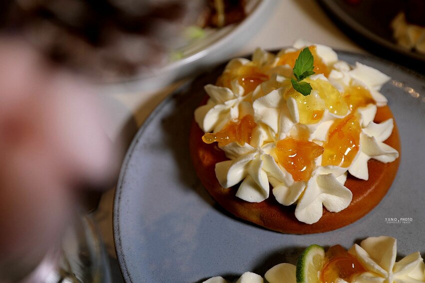 台中市北屯區甜點控快訂位！網美系鬆餅 如夢似幻的鬆軟扎實口感 一吃就愛上｜午吉日式鬆餅 定食 咖啡(台中北屯療癒美食