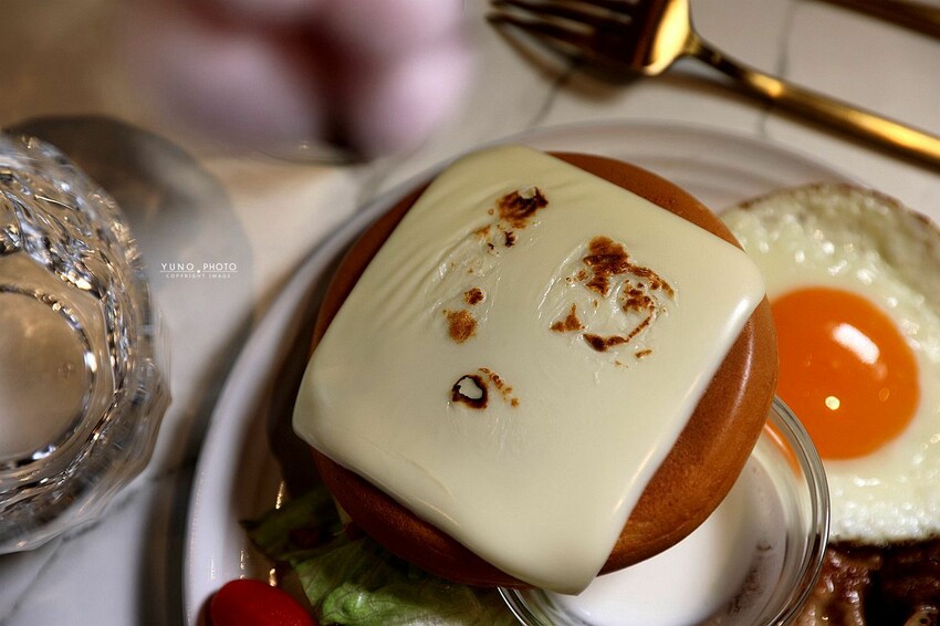 台中市北屯區甜點控快訂位！網美系鬆餅 如夢似幻的鬆軟扎實口感 一吃就愛上｜午吉日式鬆餅 定食 咖啡(台中北屯療癒美食