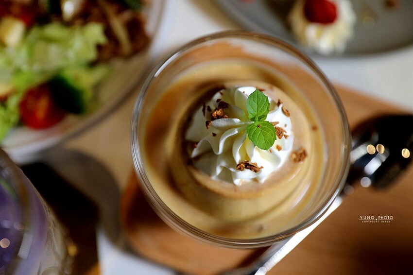 台中市北屯區甜點控快訂位！網美系鬆餅 如夢似幻的鬆軟扎實口感 一吃就愛上｜午吉日式鬆餅 定食 咖啡(台中北屯療癒美食