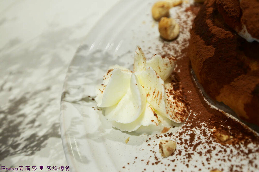 台中市北屯區台中甜點【午吉日式鬆餅｜定食｜咖啡】近洲際棒球場甜點餐盤.全日營業有插座咖啡廳.約會下午茶│民俗文物館│